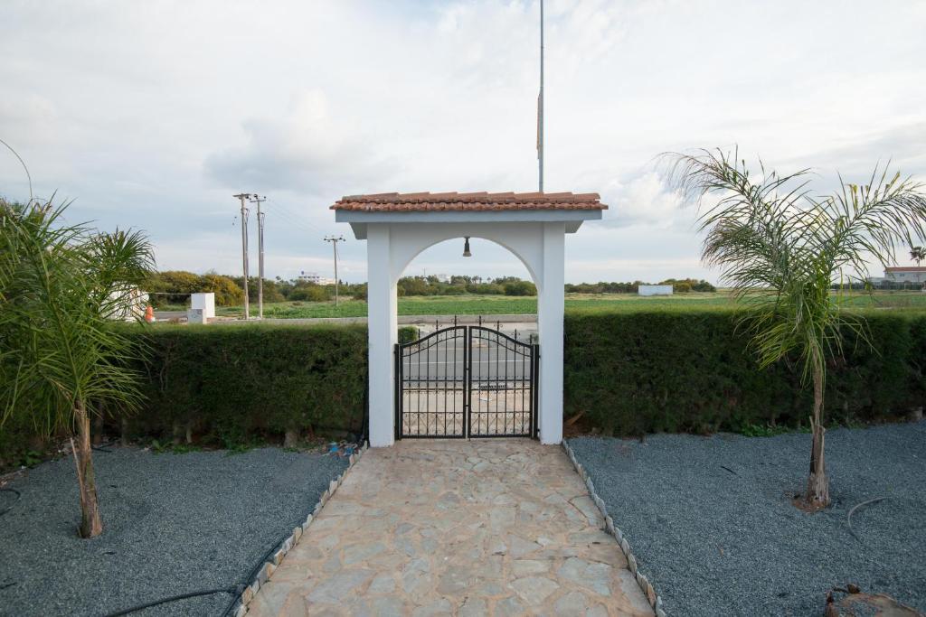 Makronissos Beach Villas Ajía Nápa Kültér fotó